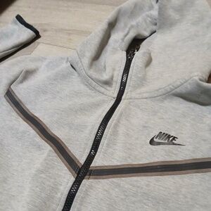 Nike Tech Grey